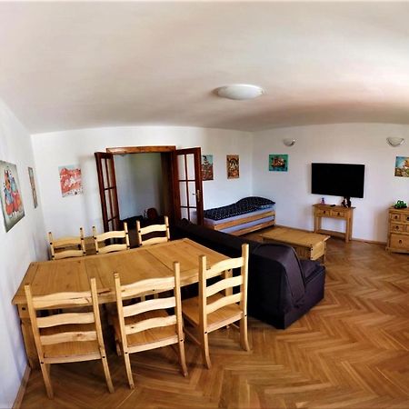 Apartment Galerie Marie Cesky Krumlov Luaran gambar